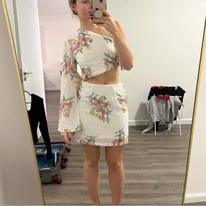 Super down 1 sleeve dress